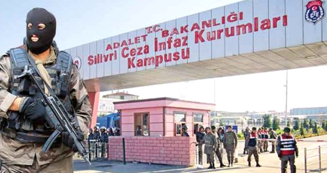 İstanbul Organize Polisi FETÖ'nün Silivri Cezaevi yapılanmasına yönelik operasyon düzenledi.<br>75 KİŞİ İÇİN GÖZALTI